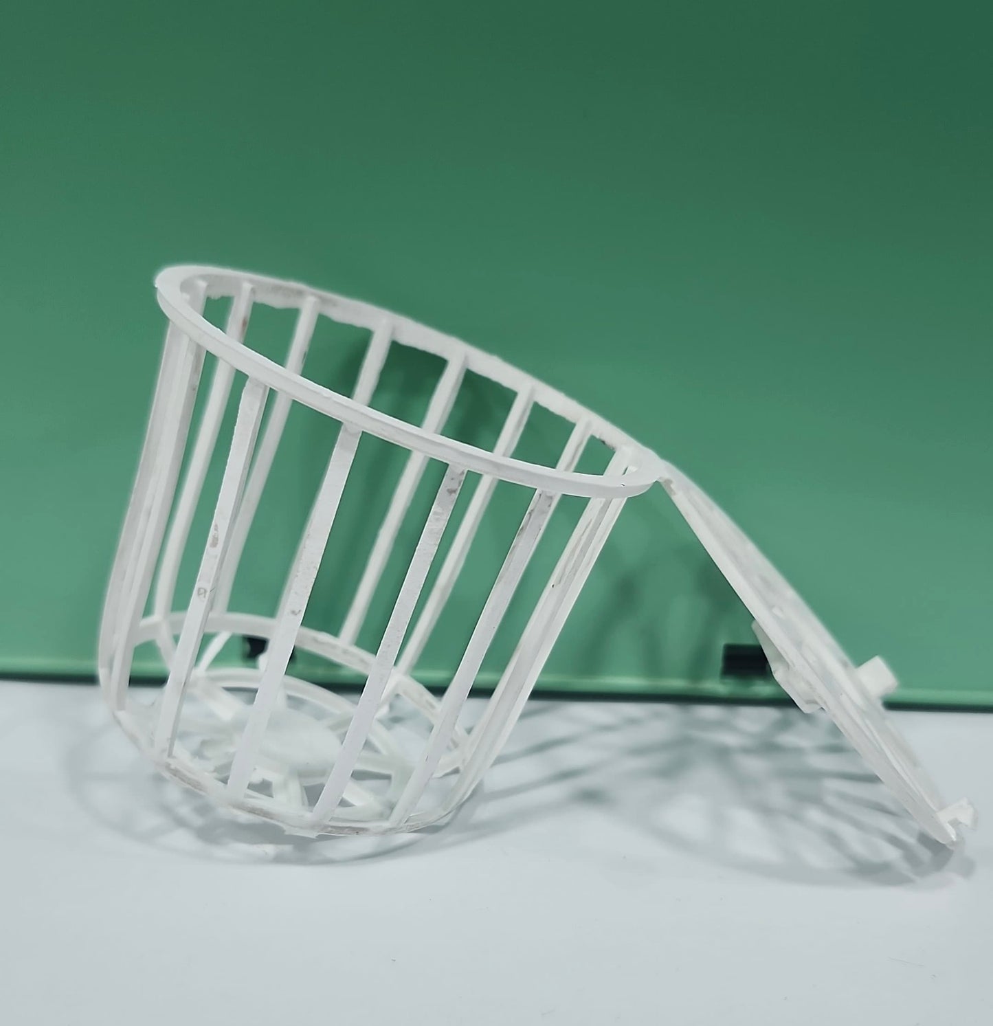 Nesting Material Holder